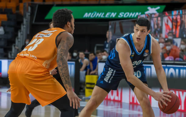 在上海男篮 在上海男篮