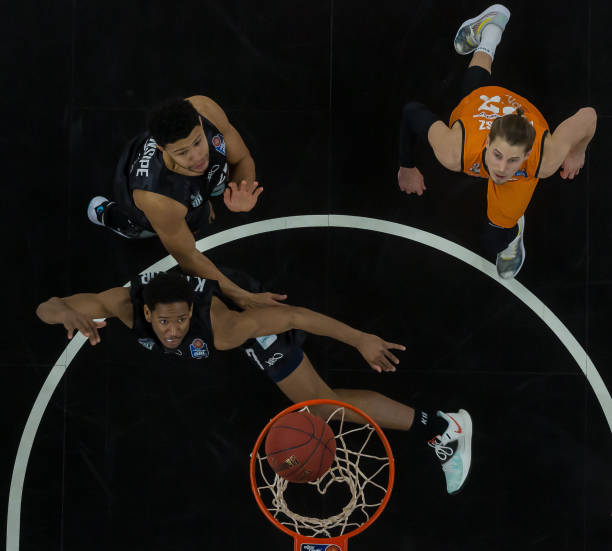 除了在合同 除了在合同