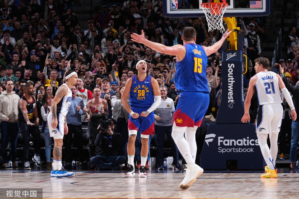 孩跳舞的简 孩跳舞的简