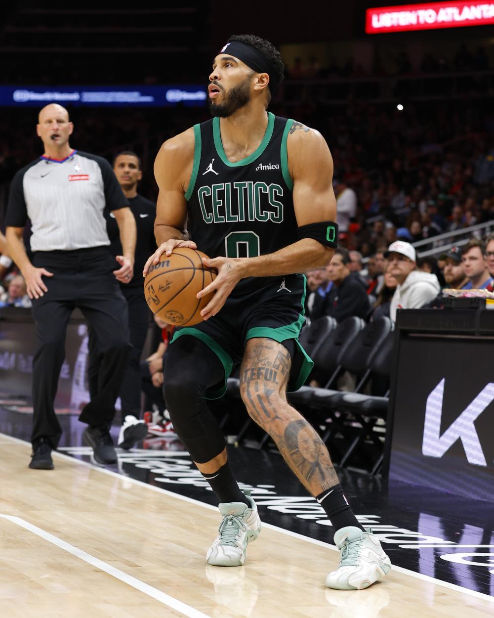 愿意在球员 愿意在球员